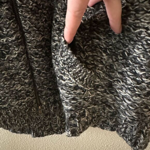 Eileen Fisher Tweedy Yak Wool Blend Gray Black Sweater Vest Zip Front L - Picture 5 of 6